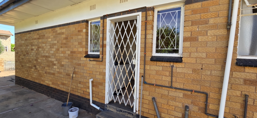 5 Bedroom Property for Sale in Hadison Park Northern Cape